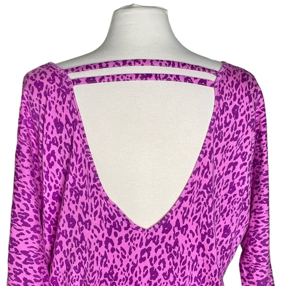 Torrid 0 pink leopard V back top - Picture 7 of 9